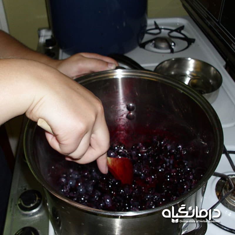 Blueberry-jam-مربای-بلوبری